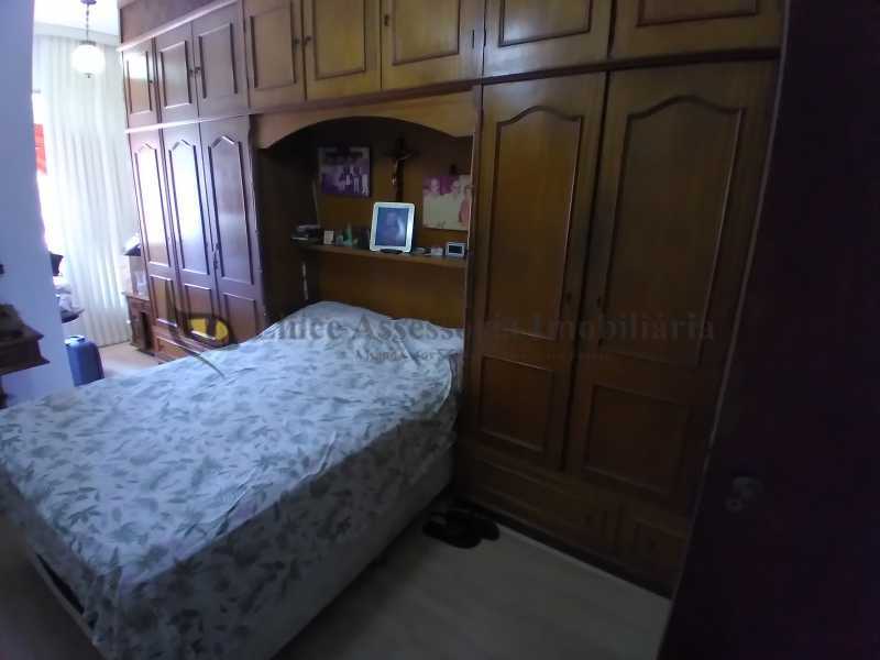 Apartamento à venda com 3 quartos, 73m² - Foto 6