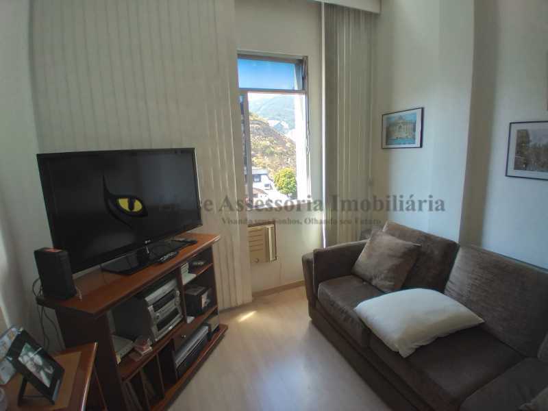 Apartamento à venda com 3 quartos, 73m² - Foto 9