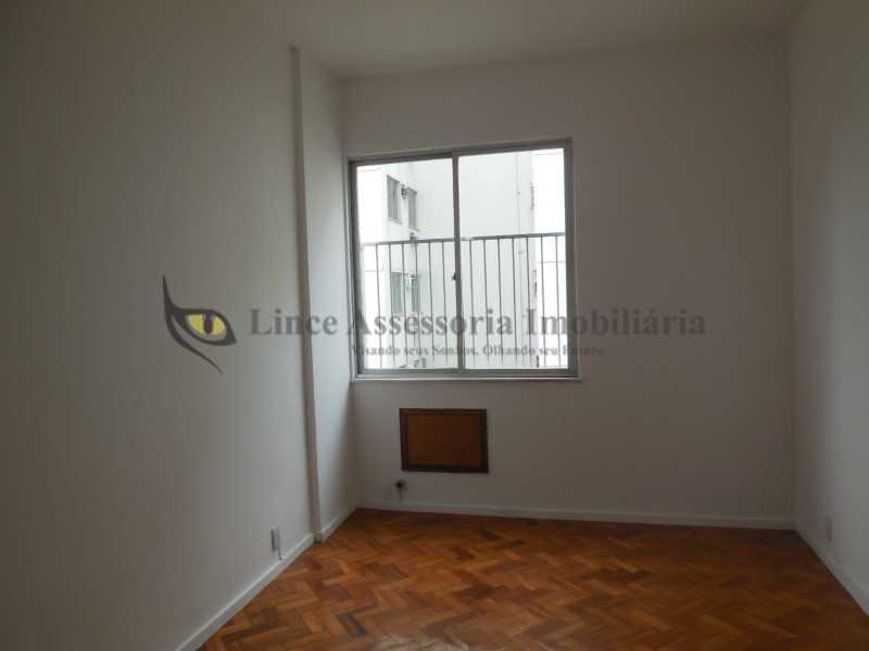 Apartamento à venda com 2 quartos, 84m² - Foto 7