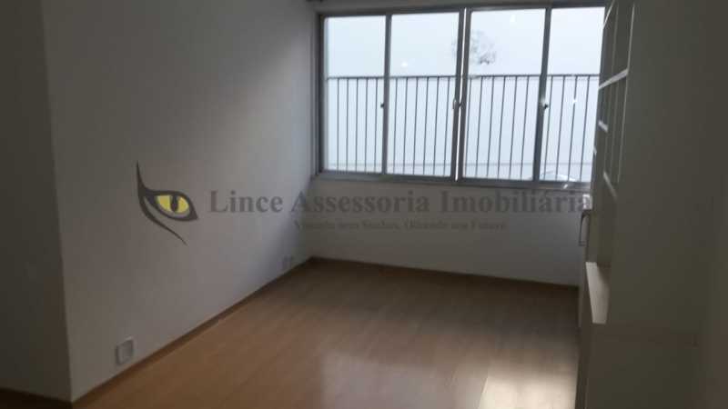 Apartamento à venda com 2 quartos, 84m² - Foto 12