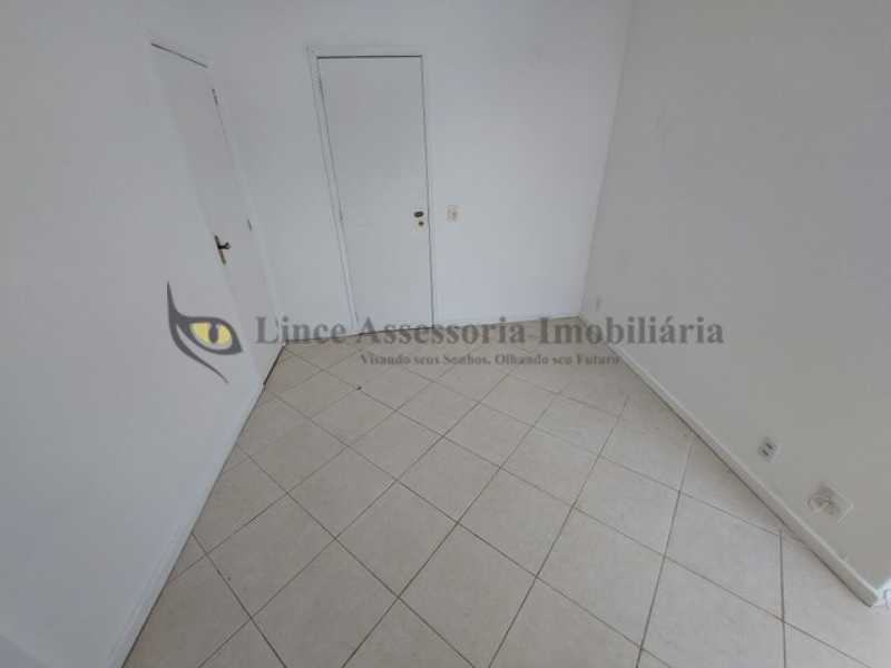 Cobertura à venda com 4 quartos, 200m² - Foto 14