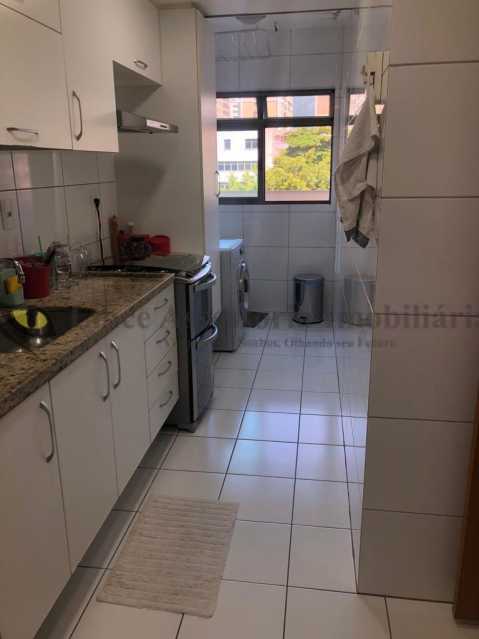 Apartamento à venda com 3 quartos, 83m² - Foto 24