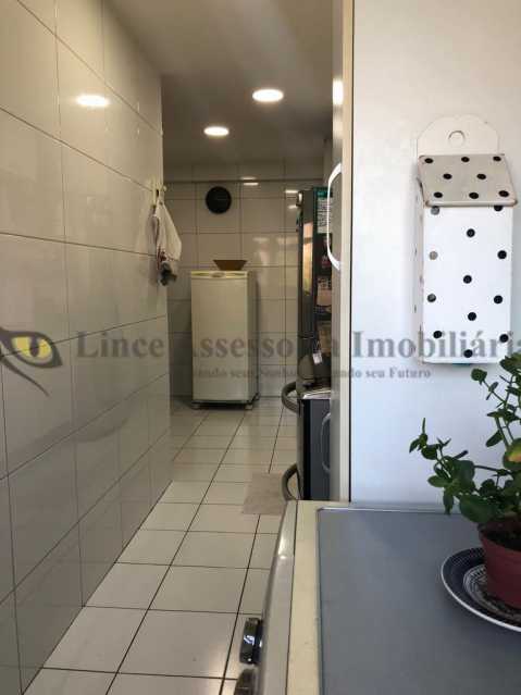 Apartamento à venda com 3 quartos, 83m² - Foto 28