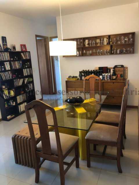 Apartamento à venda com 3 quartos, 83m² - Foto 2