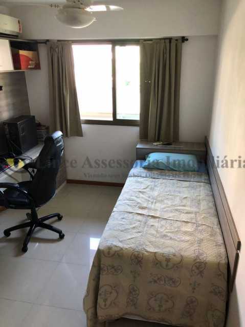 Apartamento à venda com 3 quartos, 83m² - Foto 15