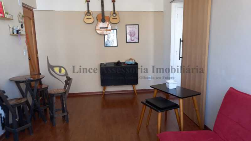 Apartamento à venda com 1 quarto, 38m² - Foto 4