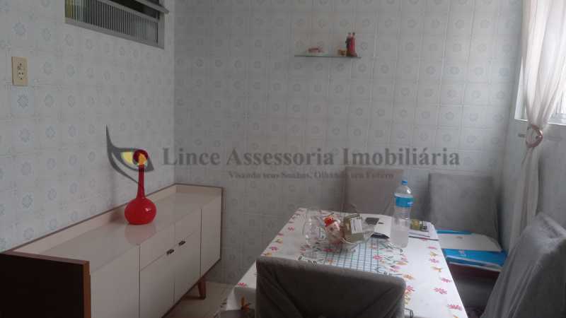 Apartamento à venda com 1 quarto, 49m² - Foto 14