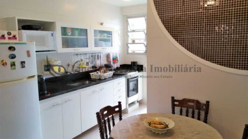 Apartamento à venda com 3 quartos, 109m² - Foto 11