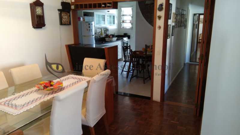 Apartamento à venda com 3 quartos, 109m² - Foto 4