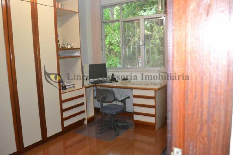 Apartamento à venda com 4 quartos, 167m² - Foto 7