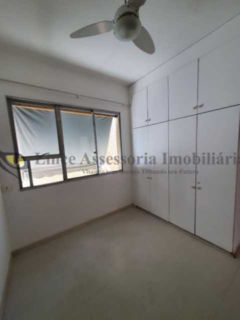 Apartamento à venda com 2 quartos, 72m² - Foto 5