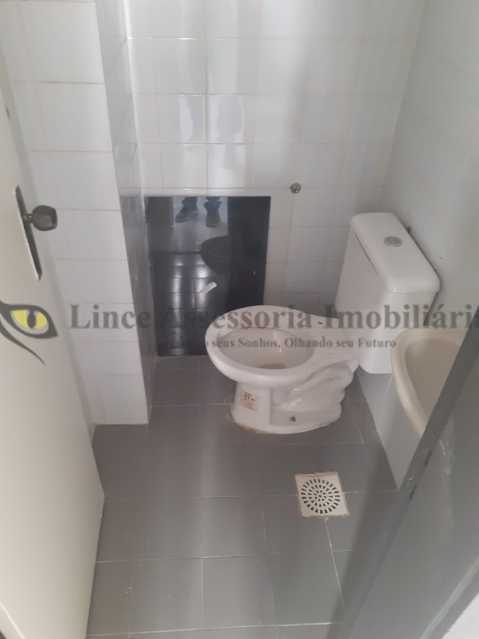 Apartamento à venda com 2 quartos, 72m² - Foto 14