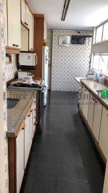 Apartamento à venda com 4 quartos, 170m² - Foto 17