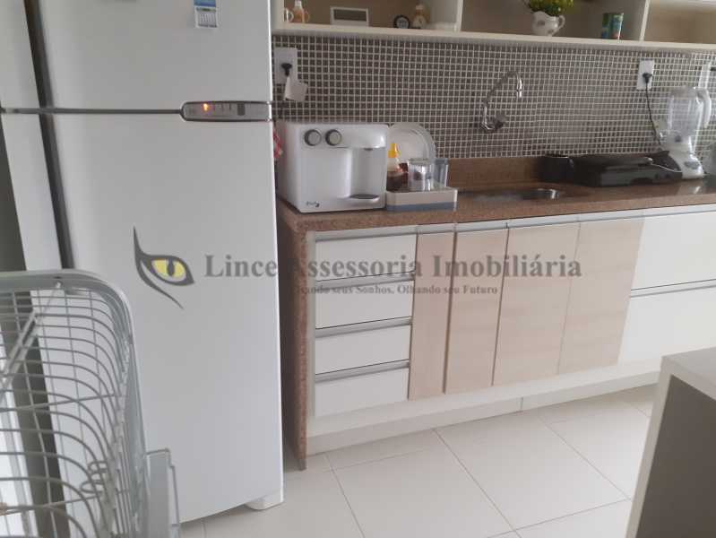 Apartamento à venda com 3 quartos, 86m² - Foto 23