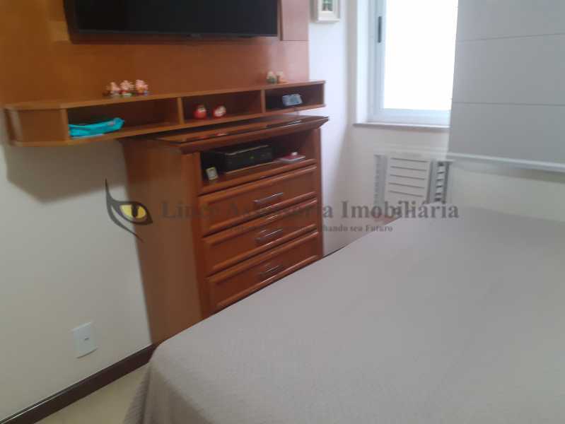 Apartamento à venda com 3 quartos, 86m² - Foto 13