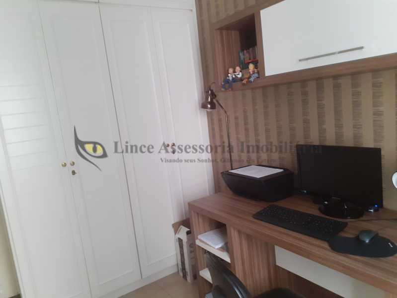 Apartamento à venda com 3 quartos, 86m² - Foto 10