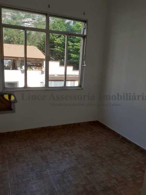 Apartamento à venda com 1 quarto, 43m² - Foto 3