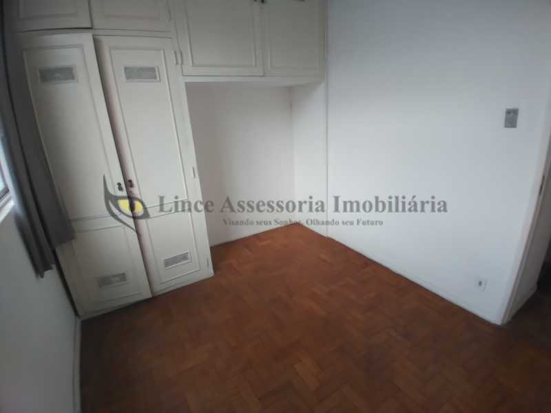 Apartamento à venda com 3 quartos, 73m² - Foto 8