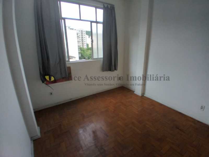 Apartamento à venda com 3 quartos, 73m² - Foto 10