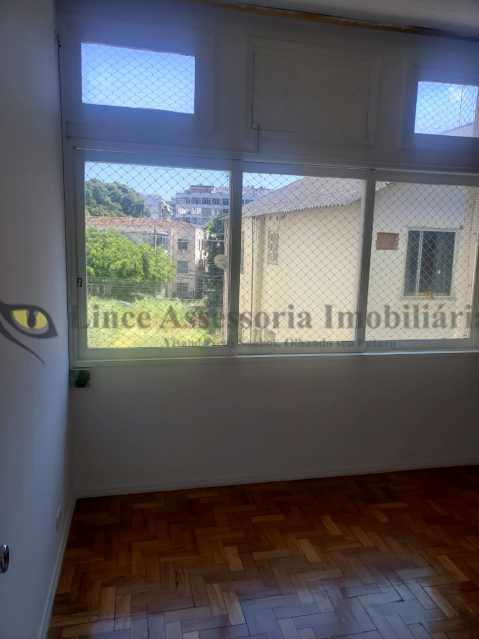 Apartamento à venda com 3 quartos, 90m² - Foto 5