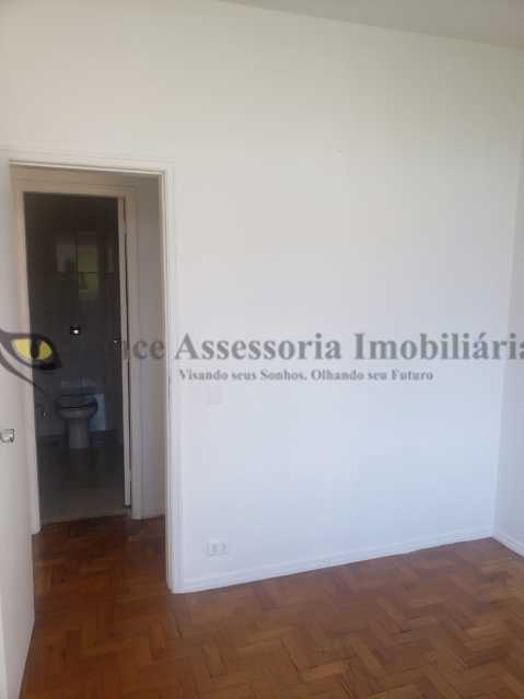 Apartamento à venda com 3 quartos, 90m² - Foto 6