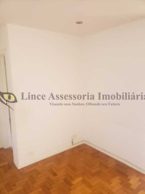 Apartamento à venda com 3 quartos, 90m² - Foto 10