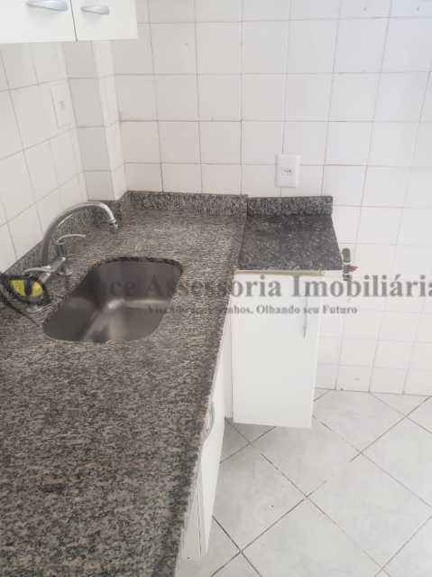 Apartamento à venda com 3 quartos, 90m² - Foto 17