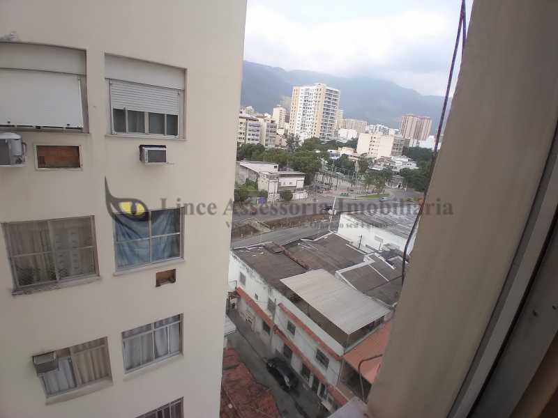 Apartamento à venda com 2 quartos, 60m² - Foto 6