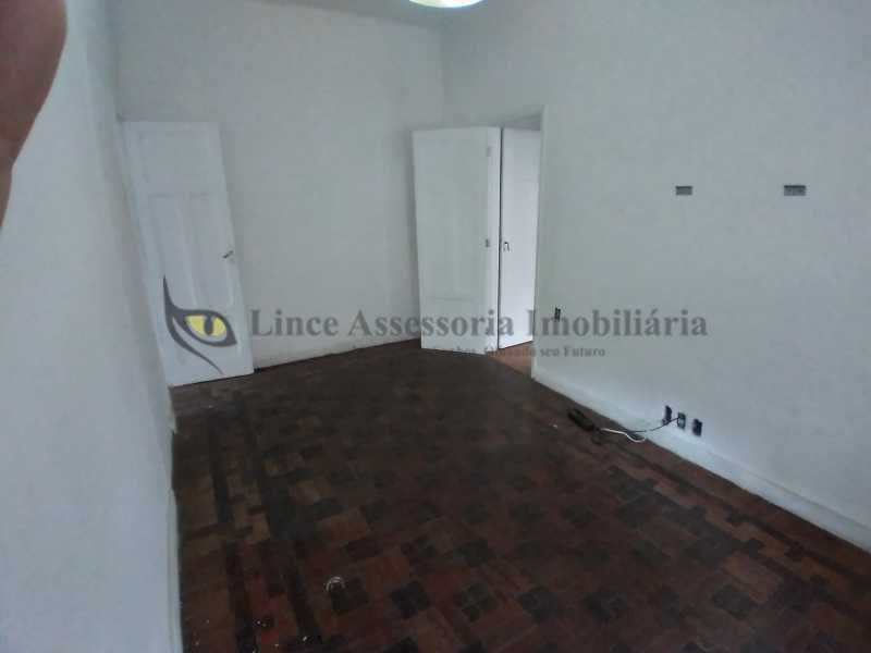 Apartamento à venda com 2 quartos, 60m² - Foto 3