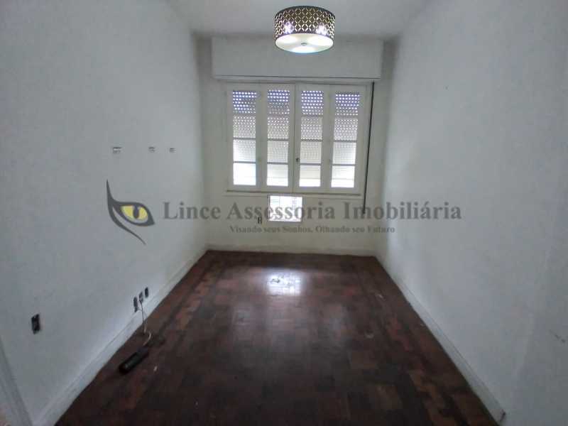 Apartamento à venda com 2 quartos, 60m² - Foto 7