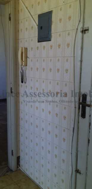 Apartamento à venda com 2 quartos, 57m² - Foto 6