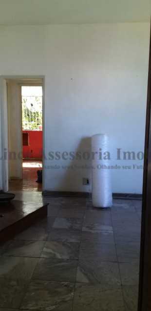 Apartamento à venda com 2 quartos, 57m² - Foto 11