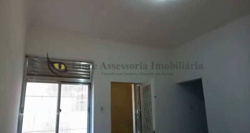 Apartamento à venda com 3 quartos, 76m² - Foto 1