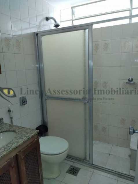 Apartamento à venda com 2 quartos, 70m² - Foto 12