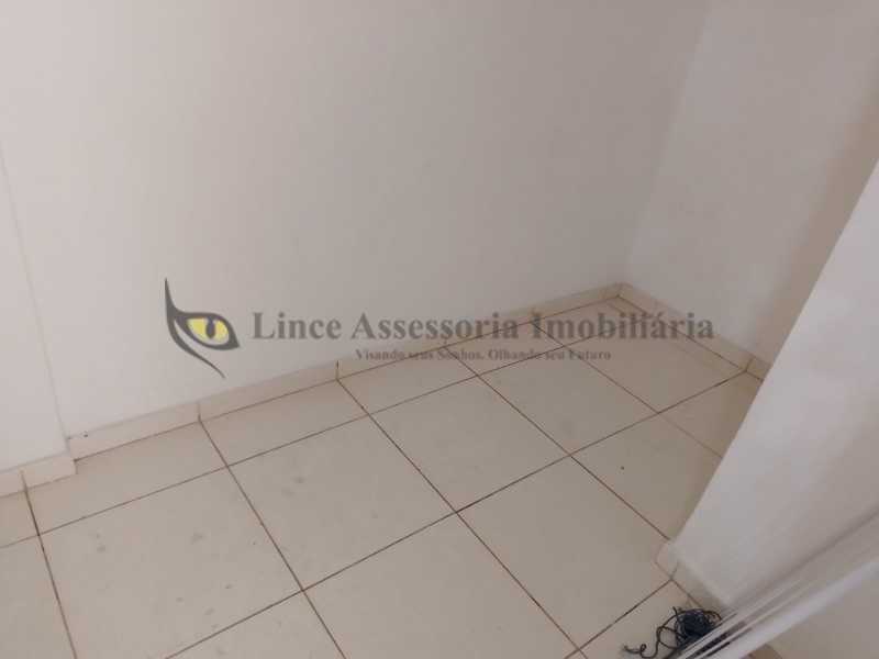 Apartamento à venda com 2 quartos, 70m² - Foto 20