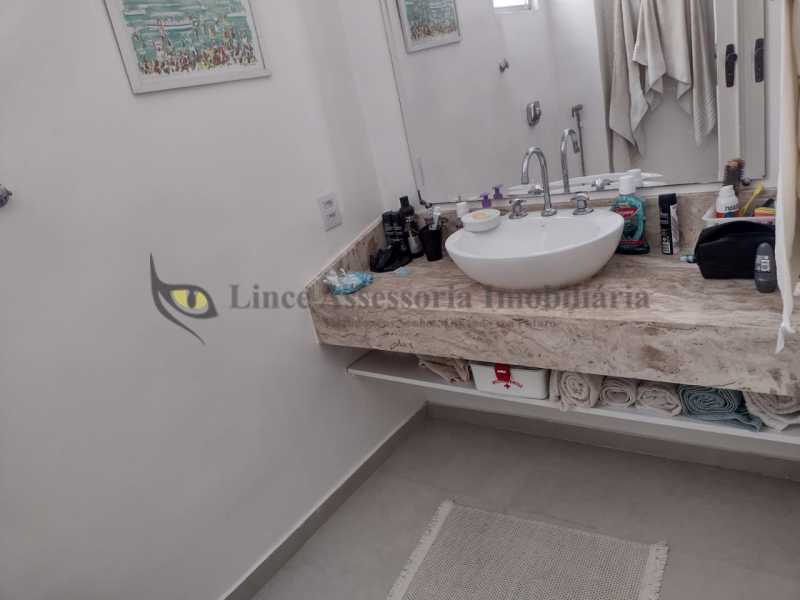 Apartamento à venda com 2 quartos, 75m² - Foto 13