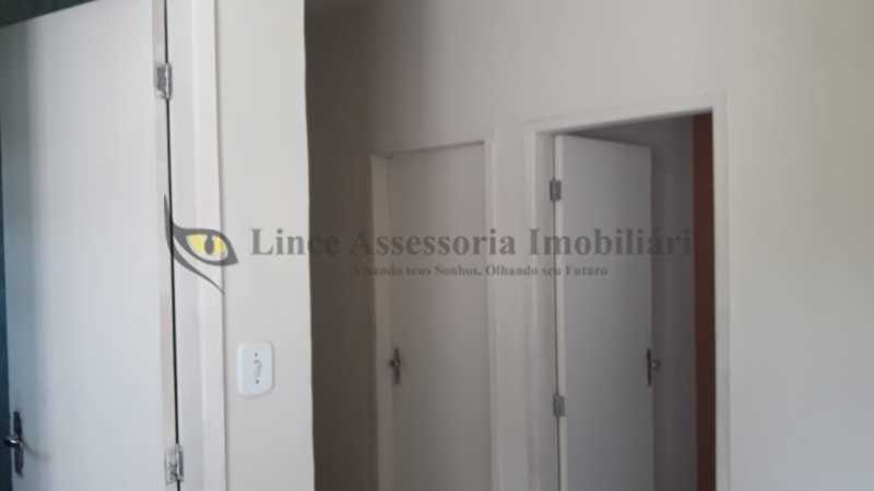 Casa à venda com 2 quartos, 82m² - Foto 11