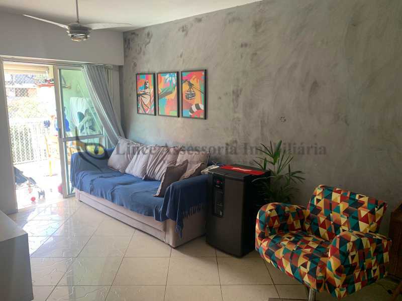 Apartamento à venda com 3 quartos, 92m² - Foto 2