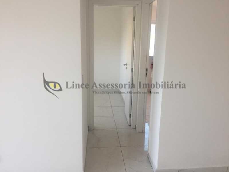 Apartamento à venda com 2 quartos, 76m² - Foto 10