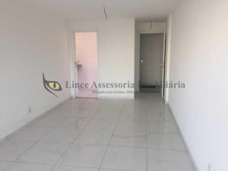 Apartamento à venda com 2 quartos, 76m² - Foto 5