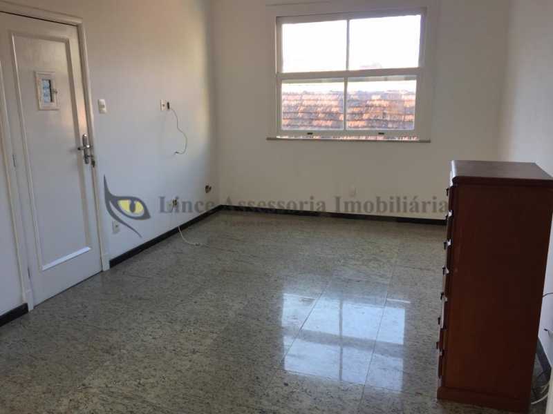 Apartamento à venda com 3 quartos, 88m² - Foto 2