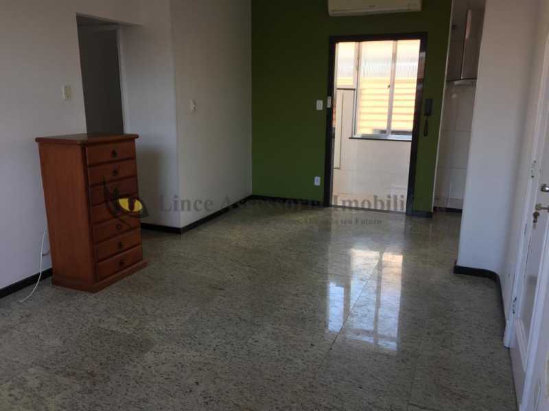 Apartamento à venda com 3 quartos, 88m² - Foto 3