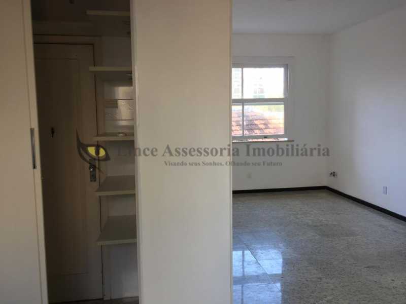 Apartamento à venda com 3 quartos, 88m² - Foto 27