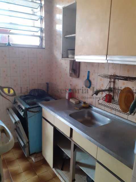 Apartamento à venda com 2 quartos, 50m² - Foto 14