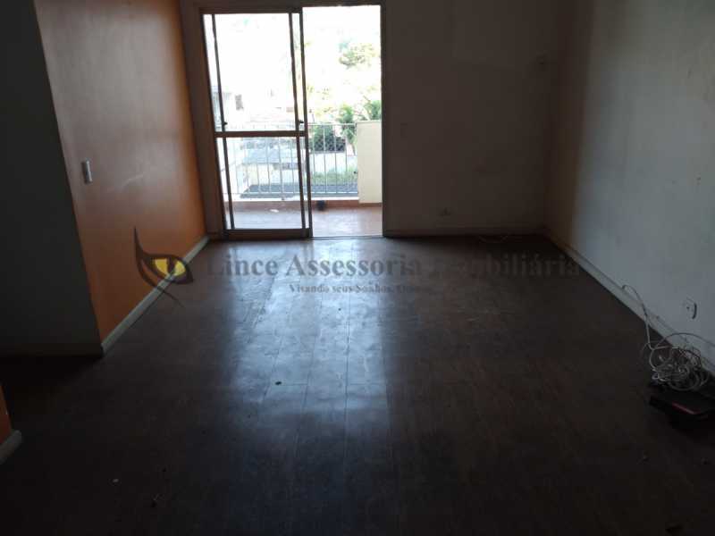 Apartamento à venda com 2 quartos, 85m² - Foto 2