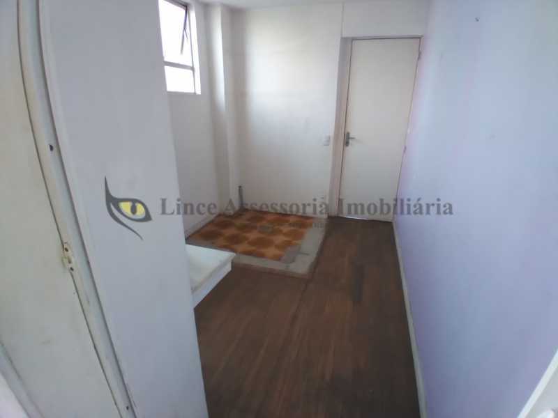 Apartamento à venda com 2 quartos, 85m² - Foto 10