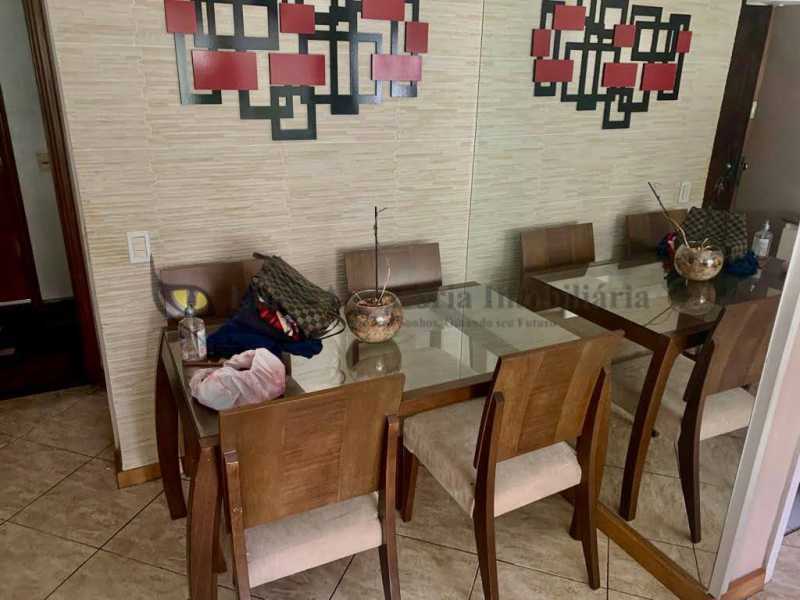 Apartamento à venda com 2 quartos, 73m² - Foto 2