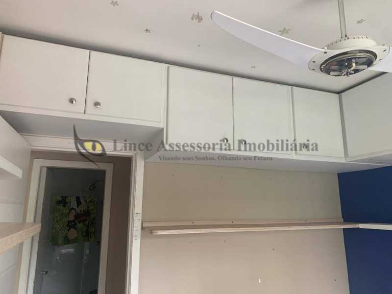 Apartamento à venda com 2 quartos, 73m² - Foto 11