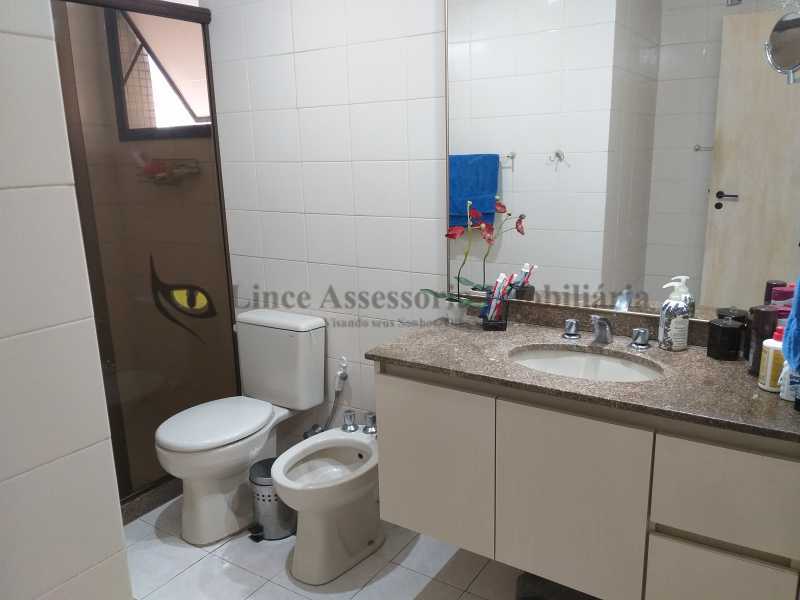 Apartamento à venda com 3 quartos, 152m² - Foto 8