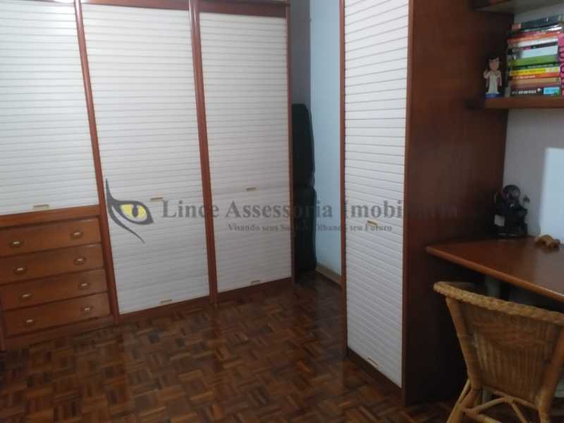 Apartamento à venda com 3 quartos, 152m² - Foto 29